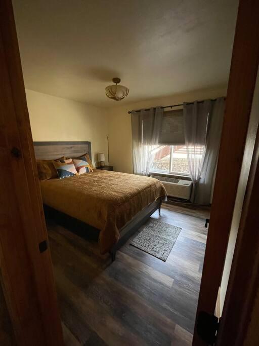 Parkway Yellowstone Guest House Apartment #3 Gardiner Eksteriør billede