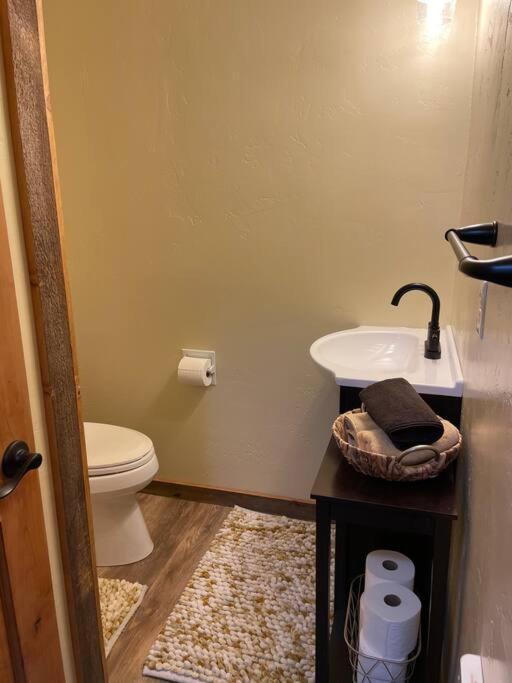 Parkway Yellowstone Guest House Apartment #3 Gardiner Eksteriør billede