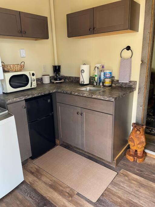 Parkway Yellowstone Guest House Apartment #3 Gardiner Eksteriør billede