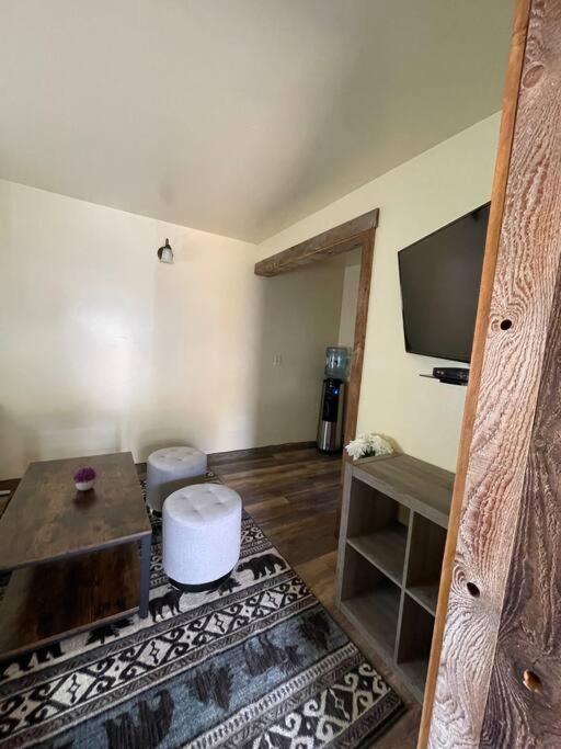 Parkway Yellowstone Guest House Apartment #3 Gardiner Eksteriør billede